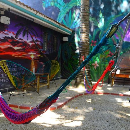 The Yak Hostel Playa del Carmen Buitenkant foto