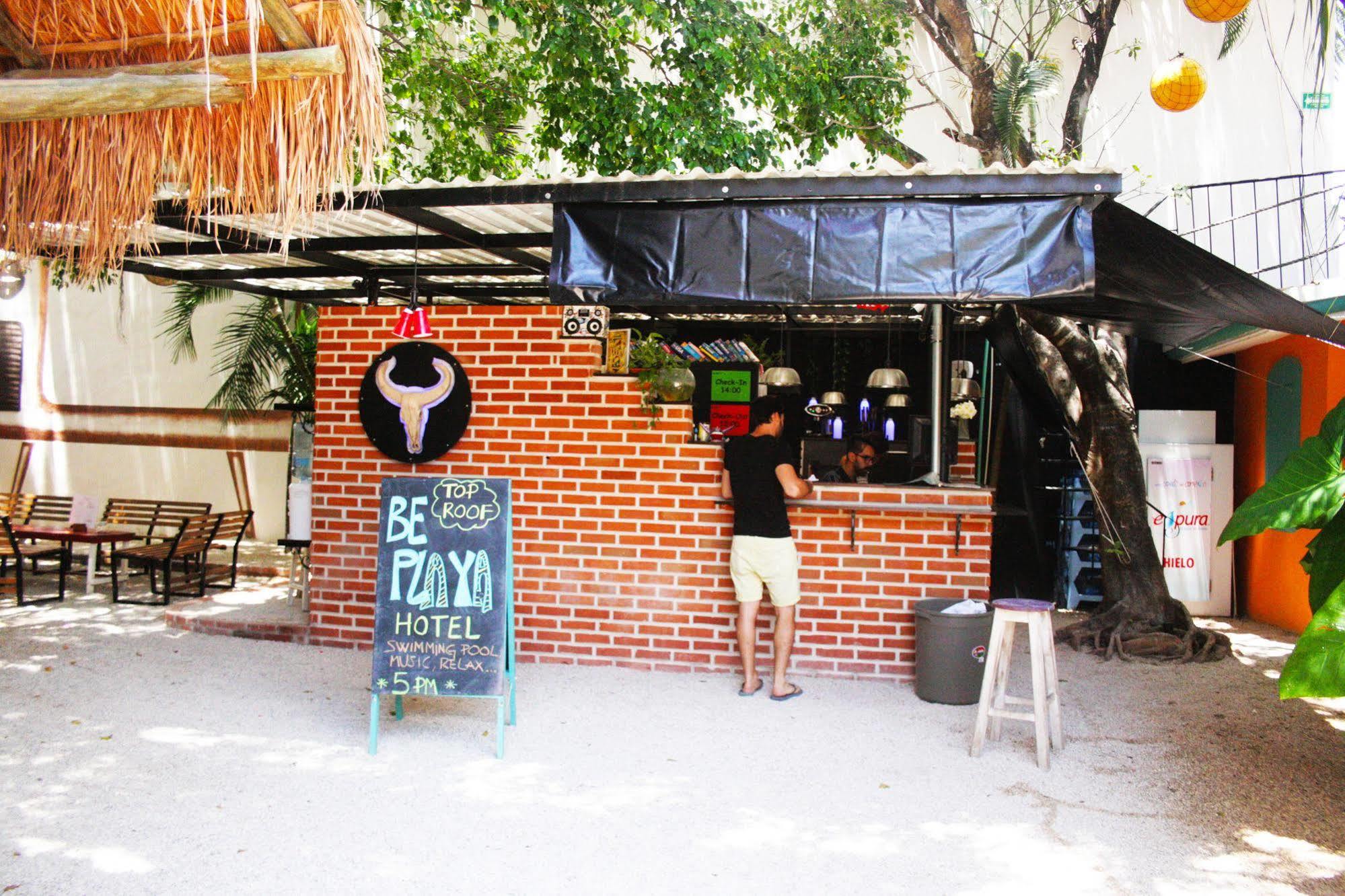 The Yak Hostel Playa del Carmen Buitenkant foto