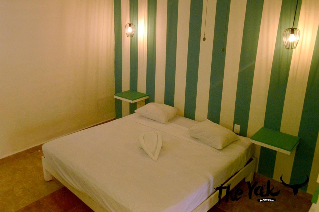 The Yak Hostel Playa del Carmen Buitenkant foto