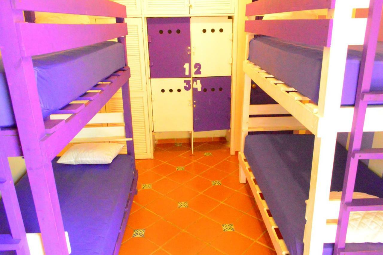The Yak Hostel Playa del Carmen Buitenkant foto